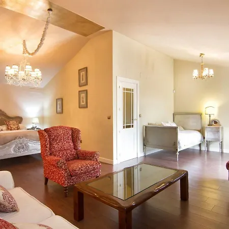 Chezmoihomes Stunning 4 Bedroom Private Pool וילה