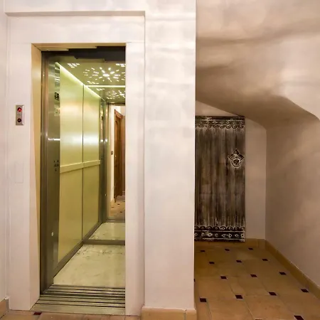Chezmoihomes Stunning 4 Bedroom Private Pool * גרנדה